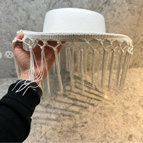 Fringe White Hat - Picture 3 of 6
